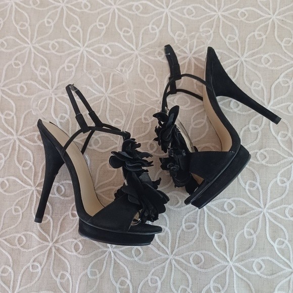 Colin Stuart Black Slingback Suede Flower Heels Sandals - Picture 1 of 16